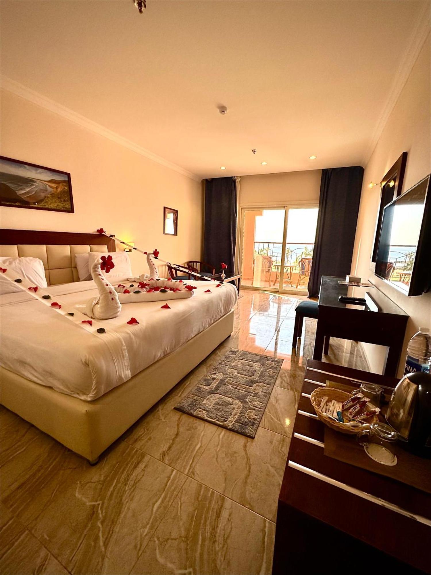 Dome Marina Hotel & Resort Ain Sokhna Ain Sukhna Exterior photo